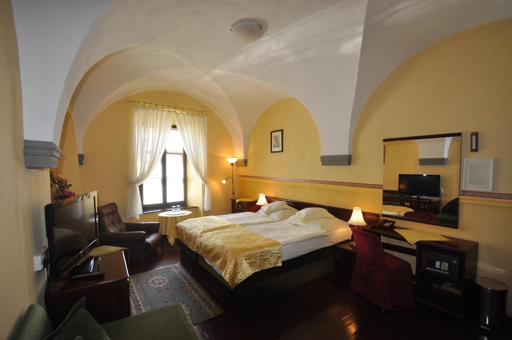 Garni -Hotel Barbakan Levoca Exterior photo