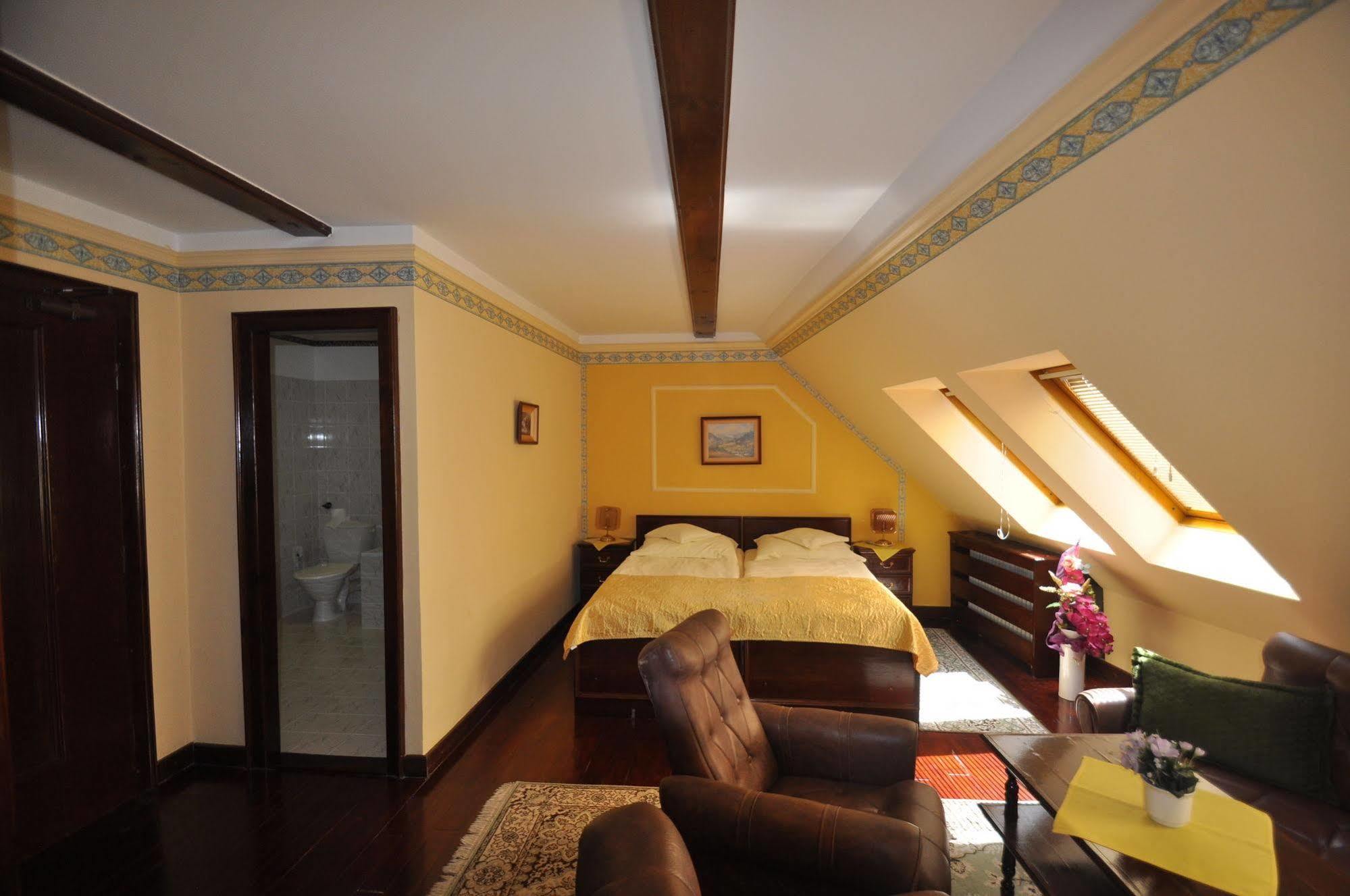 Garni -Hotel Barbakan Levoca Exterior photo