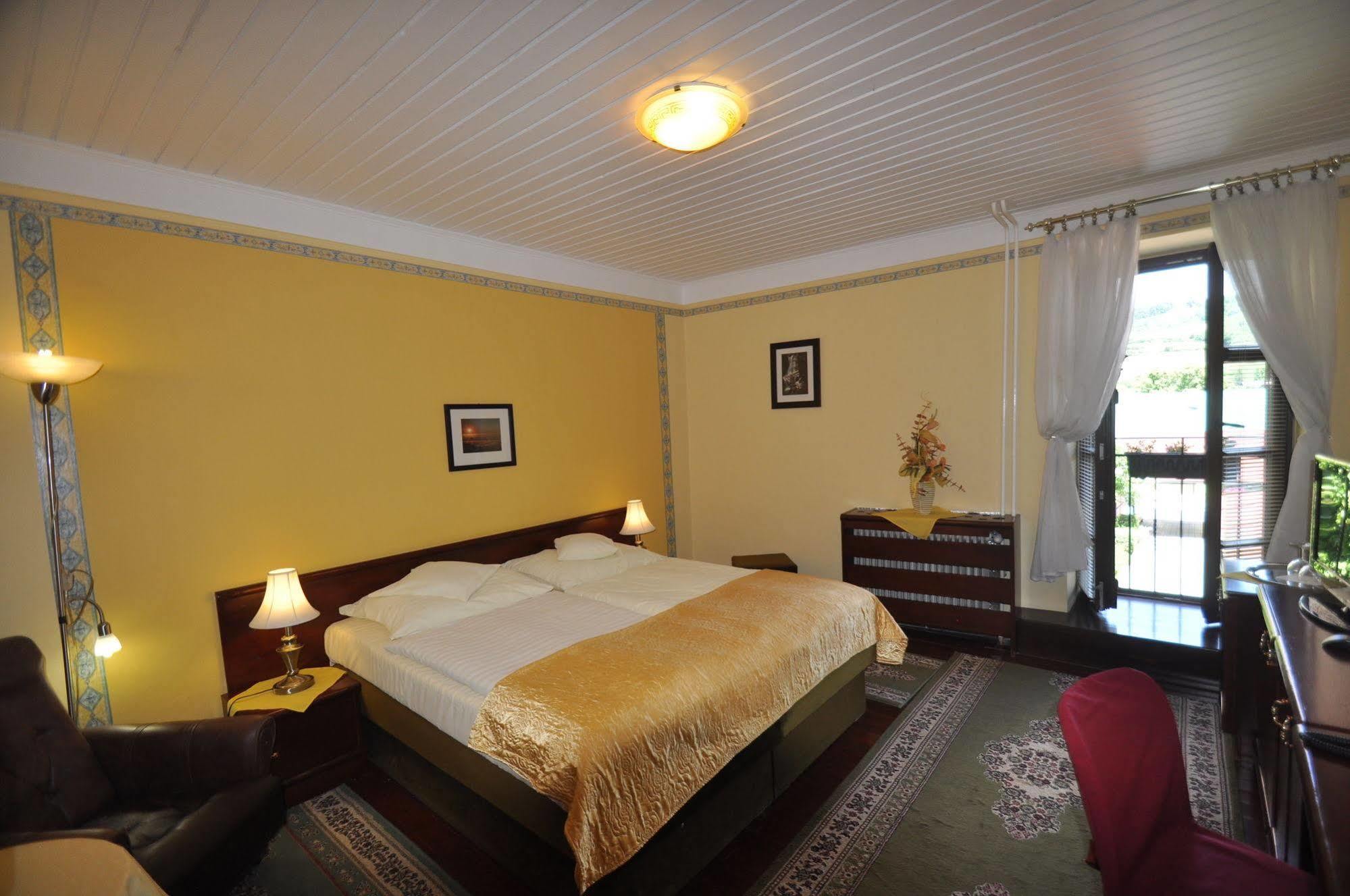 Garni -Hotel Barbakan Levoca Exterior photo